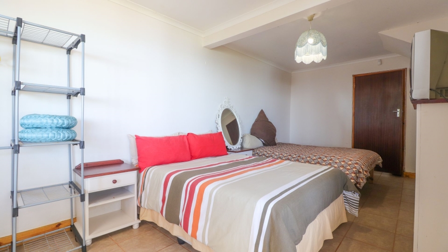 10 Bedroom Property for Sale in Dana Bay Western Cape
